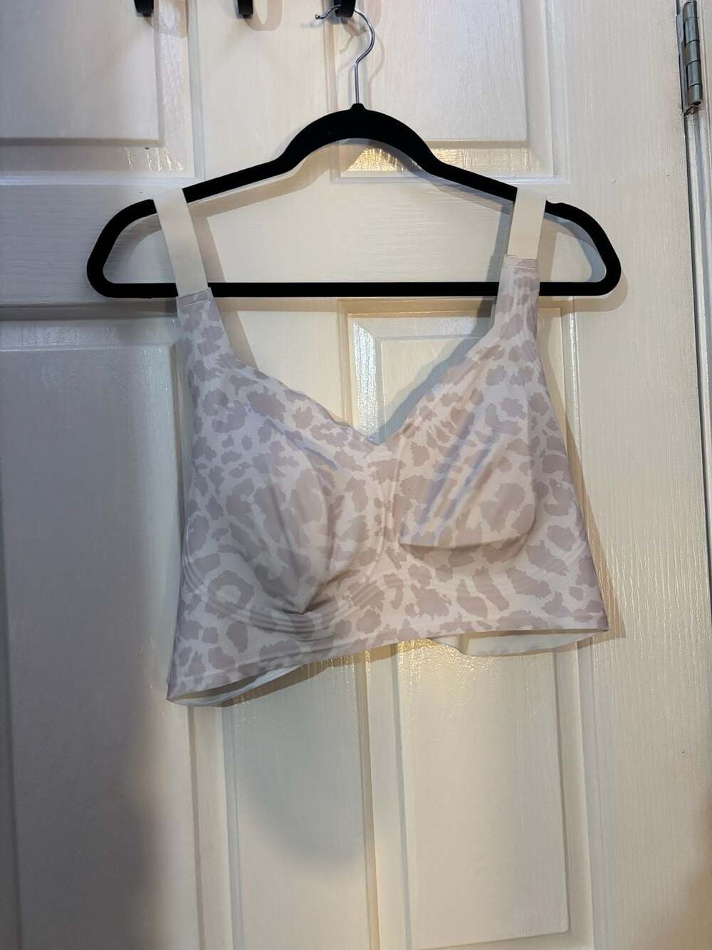 Femevy Jelly360 Daily Support Wireless Bra Gray Leopard Print Size SM-E